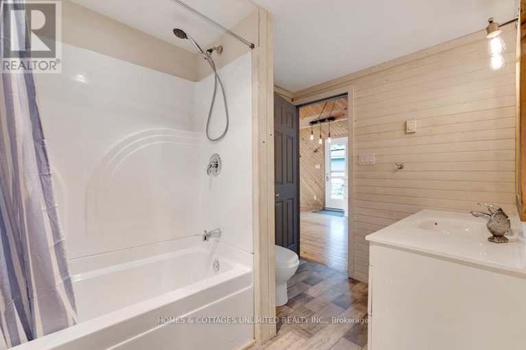 28556041/185-maple-hollow-drive/lanark-highlands-dalhousie-twp/lanark-highlands/ontario/K0G1M0_23