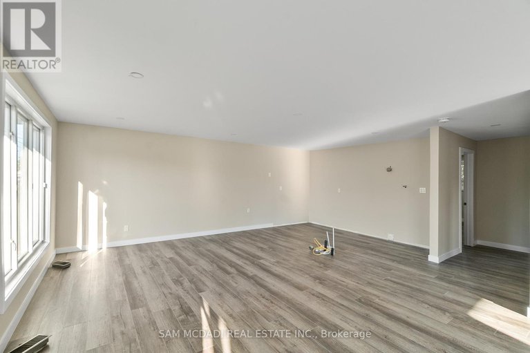 28972979/2709-laurier-street/town-of-rockland/clarence-rockland/ontario/K4K1A3_7