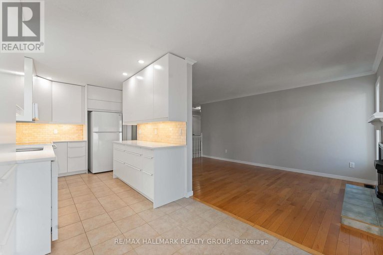 28946187/647-apollo-way/fallingbrookpineridge/ottawa/ontario/K4A1T2_18