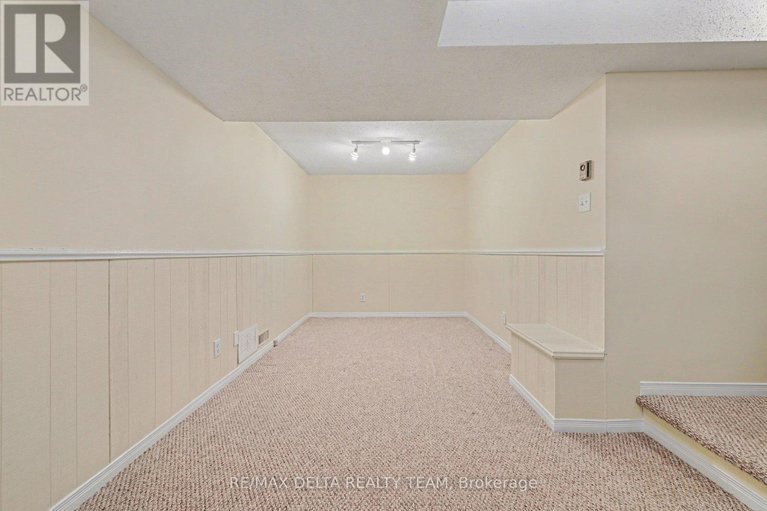 29462005/8a-millrise-lane/centrepointe/ottawa/ontario/K2G5E6_28