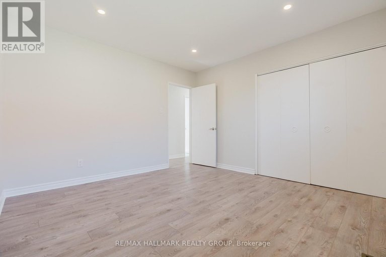 29626483/17-wolmsley-crescent/meadowlandscrestview/ottawa/ontario/K2G1J3_16