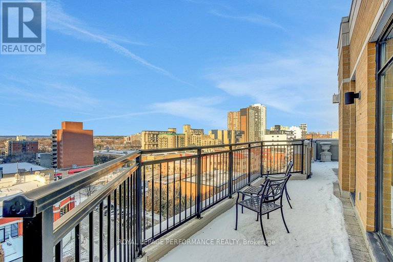 29170503/ph2-260-besserer-street/sandy-hill/ottawa/ontario/K1N1J3_23