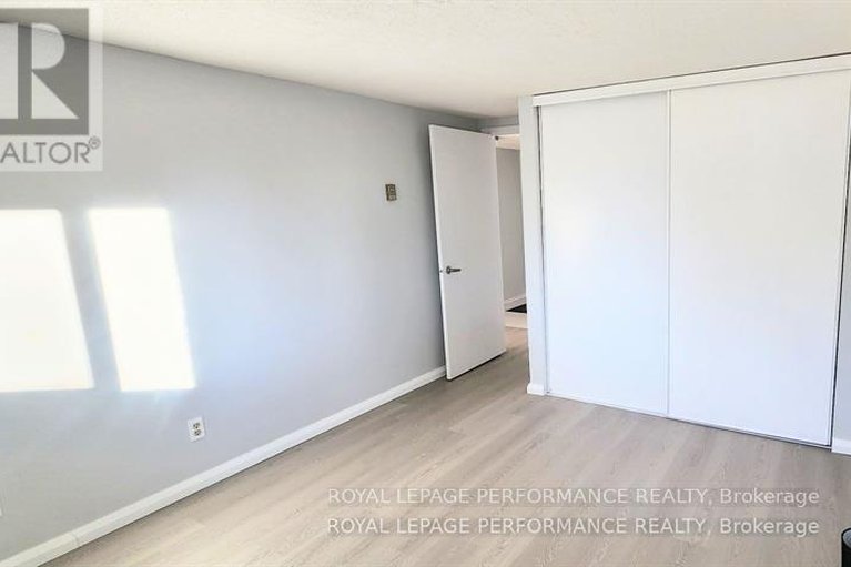 29637744/112-6470-bilberry-drive/orleans-wood/ottawa/ontario/K1C4P1_14