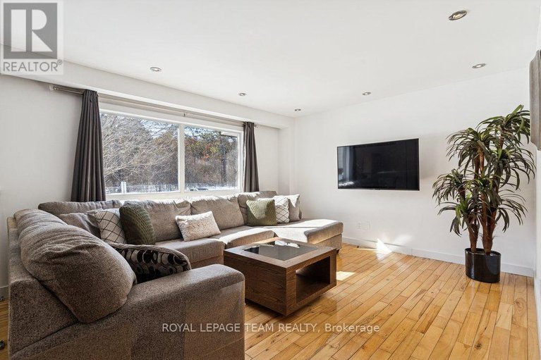 29406078/109-15b-forester-crescent/westcliffe-estates/ottawa/ontario/K2H8Y1_5