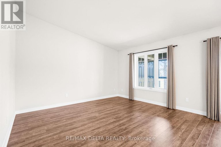28577157/282-306-masters-lane/town-of-rockland/clarence-rockland/ontario/K4K0L3_24