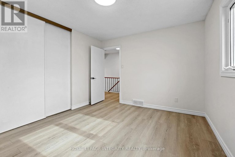 29579805/6368-viseneau-drive/chateauneuf/ottawa/ontario/K1C2J2_20