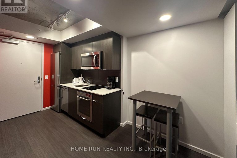 28418657/1911-105-champagne-avenue/west-centre-town/ottawa/ontario/K1S5E5_8