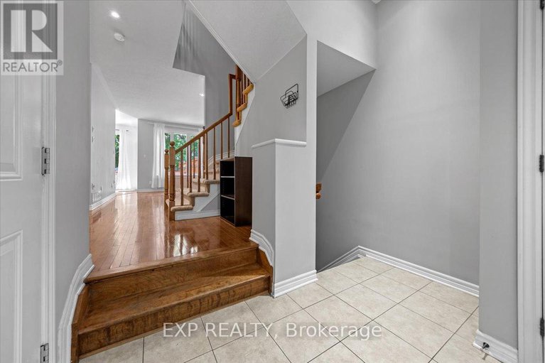 28513335/264-bradwell-way/blossom-parkkemp-parkfindlay-creek/ottawa/ontario/K1T4J2_5