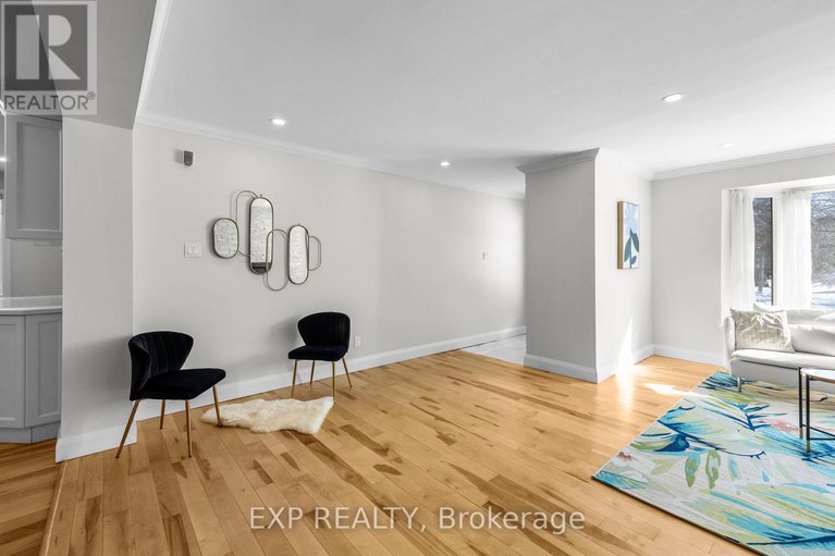 29427450/1377-mcmahon-avenue/emerald-woodssawmill-creek/ottawa/ontario/K1T1C2_6