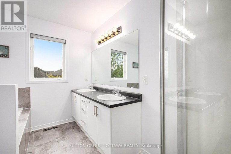 28701830/100-camden-private/cedargrovefraserdale/ottawa/ontario/K2J6H9_11