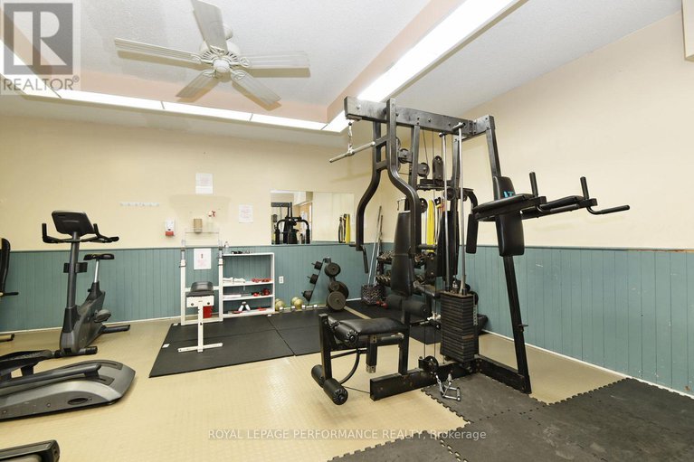 28598401/1113-20-chesterton-drive-w/borden-farmstewart-farmcarleton-heightsparkwood-hills/ottawa/ontario/K2E6Z7_19