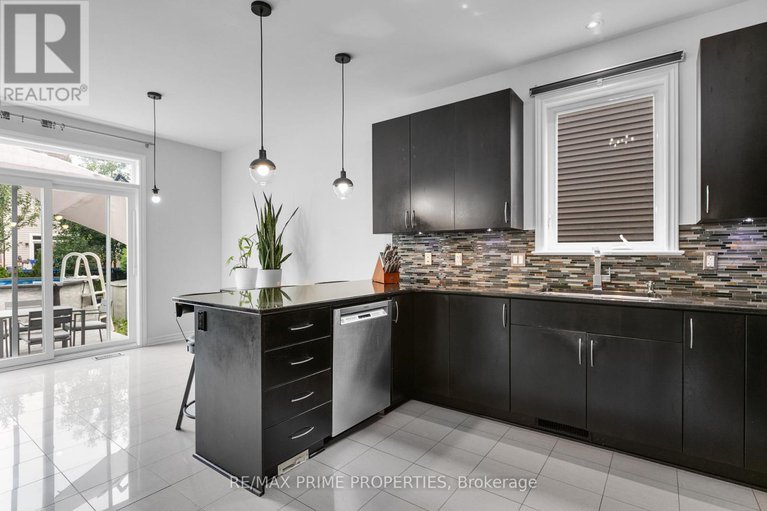 29045597/526-golden-sedge-way/blossom-parkkemp-parkfindlay-creek/ottawa/ontario/K1T0G3_19