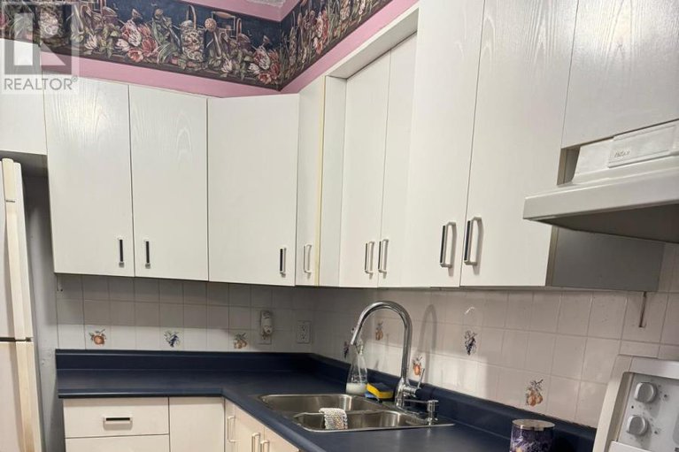 29114754/1607-158a-mcarthur-avenue/vanier/ottawa/ontario/K1L8E7_4