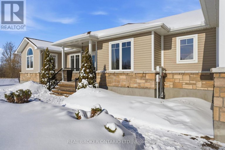 29394653/933-craig-road/north-grenville-twp-kemptville-south/north-grenville/ontario/K0G1S0_3