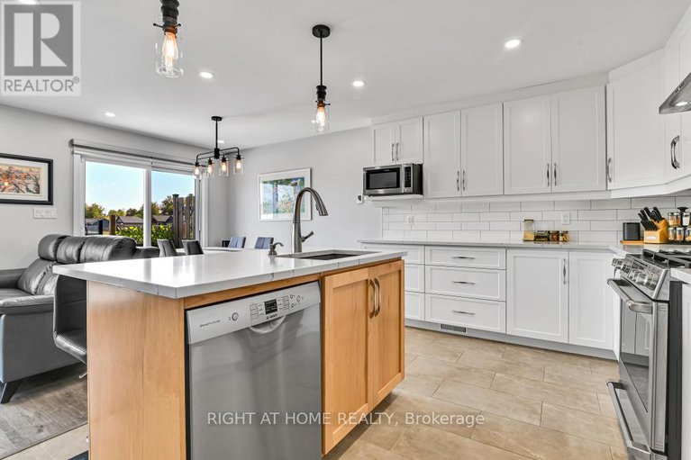 28876721/209-etienne-street/clarencerockland-twp/clarence-rockland/ontario/K0A1E0_8