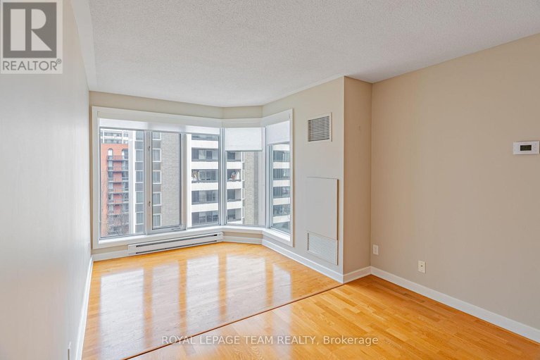 28559939/804-138-somerset-street-w/ottawa-centregolden-triangle/ottawa/ontario/K2P0A3_25