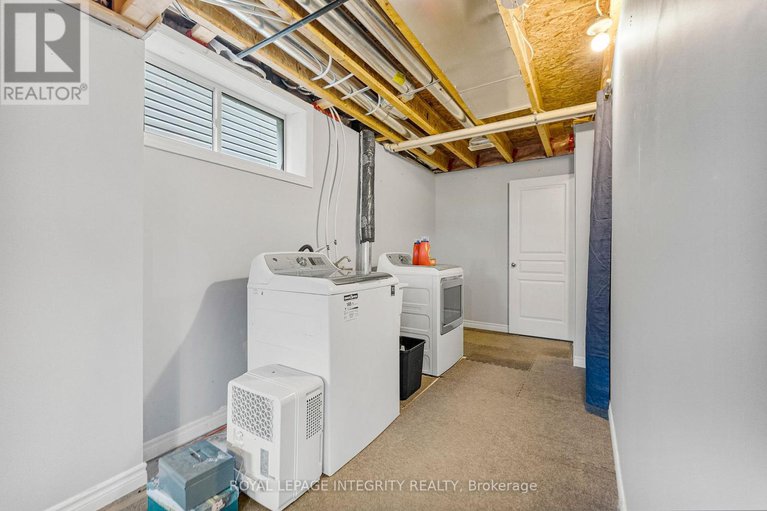 28991869/53-willowshore-way/carleton-place/carleton-place/ontario/K7C0B1_22