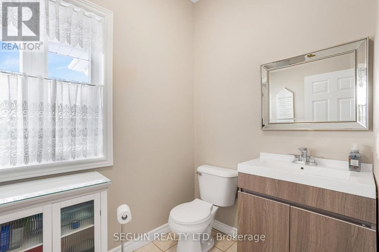 29414302/3519-front-road/east-hawkesbury/ontario/K6A2R2_24