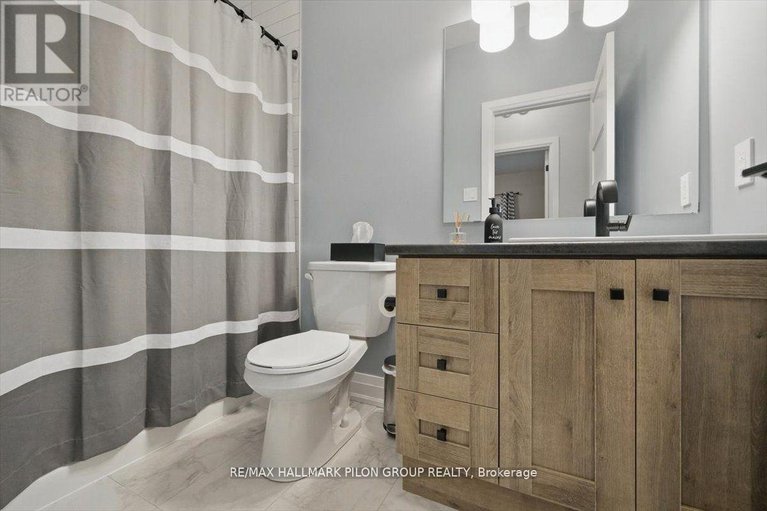 28780594/1243-avignon-street/embrun/russell/ontario/K0A1W0_14