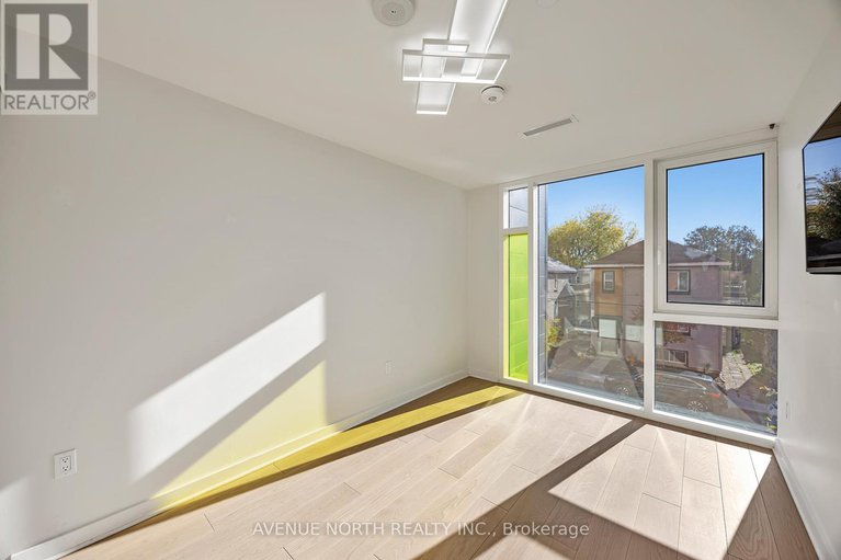 29325108/101-135-barrette-street/vanier/ottawa/ontario/K1L7Z9_31