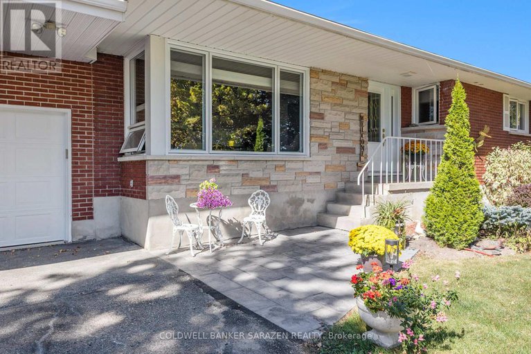 28900709/32-wabalac-drive/mcnabbraeside-twps/mcnabbraeside/ontario/K7S3G9_3