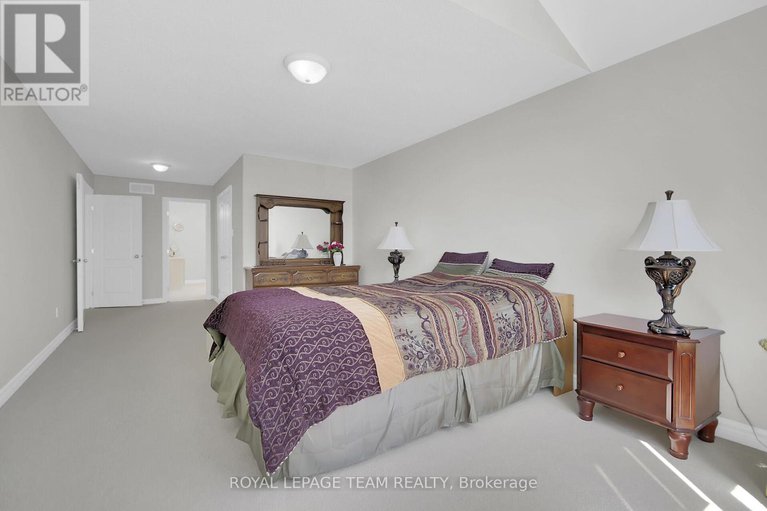 29059496/19-athena-way/barrhaven-east/ottawa/ontario/K2G6S1_23