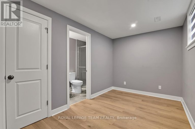 29469522/912-duxbury-lane/riverside-southgloucester-glen/ottawa/ontario/K4M0M2_32