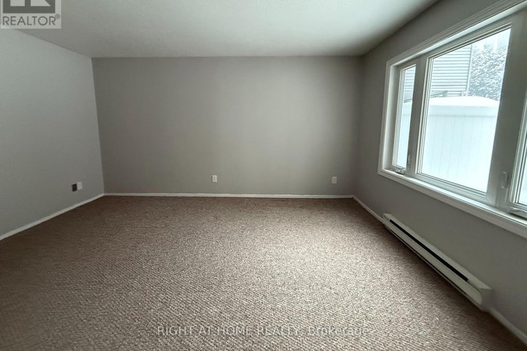 28938972/e-1033-cummings-avenue/cyrville/ottawa/ontario/K1J9K6_19