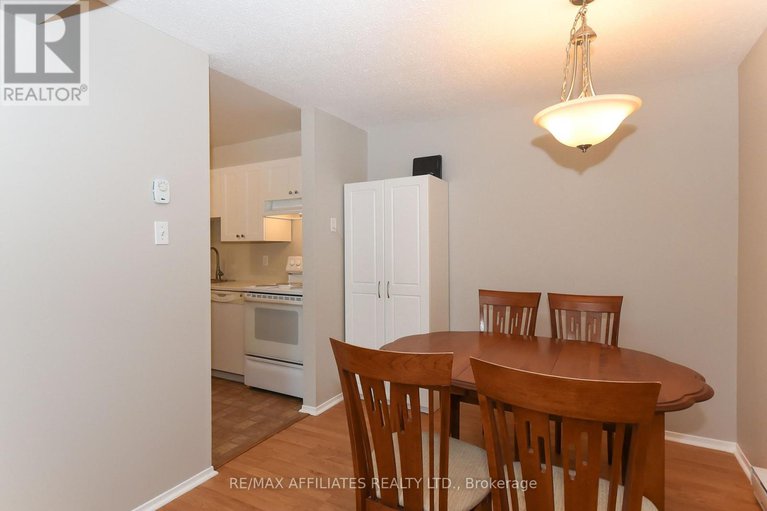 29021969/87a-758-st-andre-drive/hiawatha-parkconvent-glen/ottawa/ontario/K1C4S6_11