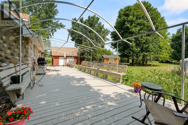 28697115/273-st-pierre-road/russell-twp/russell/ontario/K0A3H0_34