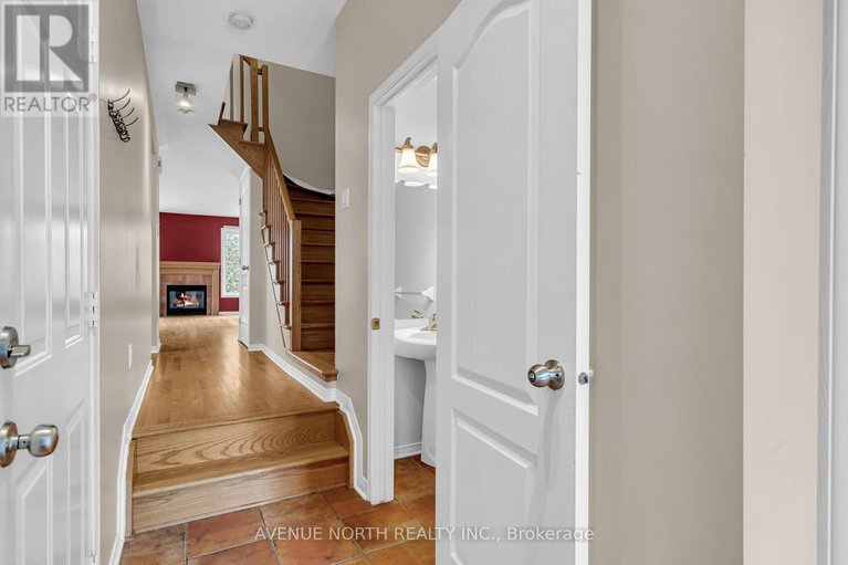 28397095/352-freedom-private/riverview-park/ottawa/ontario/K1G6W4_4