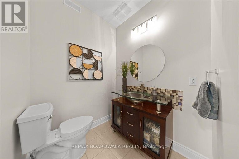 29641184/1210-barnett-drive/cumberland-village/ottawa/ontario/K4C1C7_13