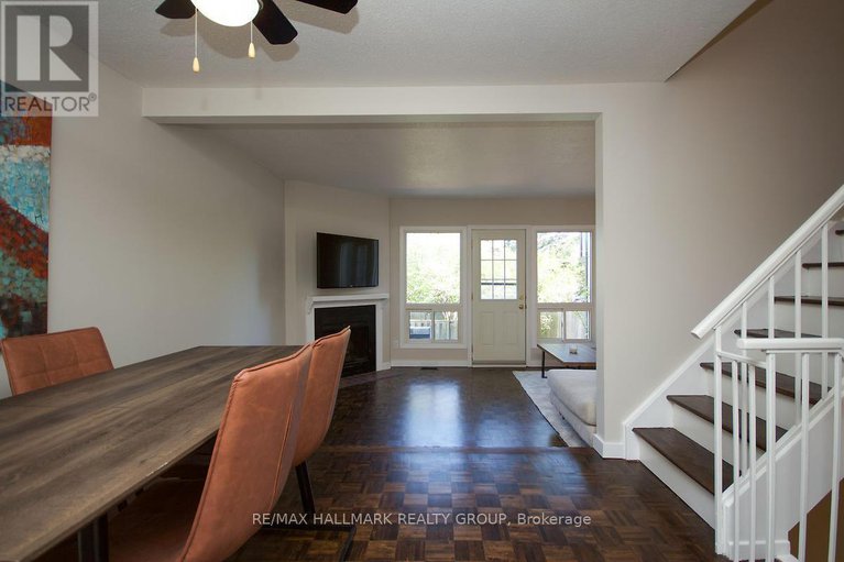 28266606/d-3-spring-grove-lane/pheasant-run/ottawa/ontario/K2J2C5_10