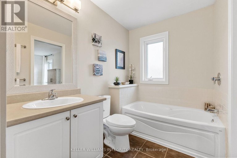 28533414/202-bookton-place/riverside-southgloucester-glen/ottawa/ontario/K1V2H3_18