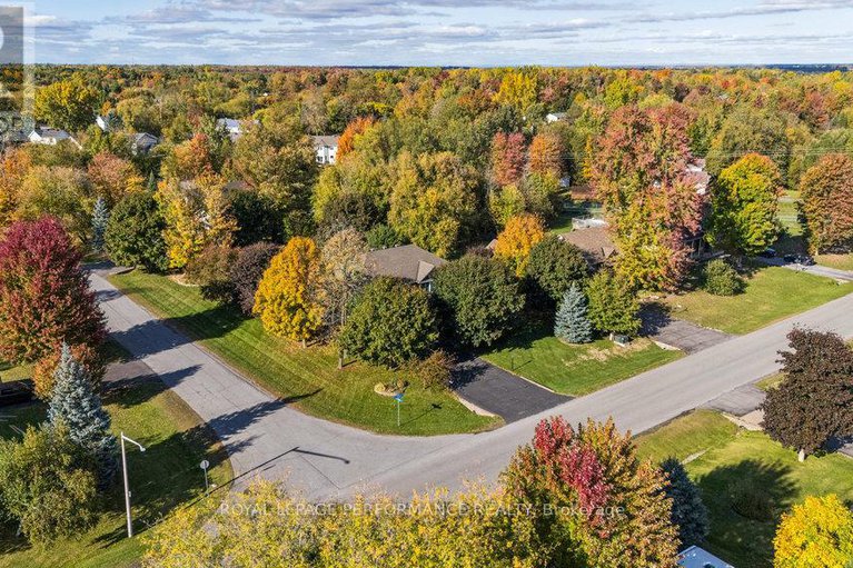 29118234/7051-donwel-drive/greely/ottawa/ontario/K4P1M7_45