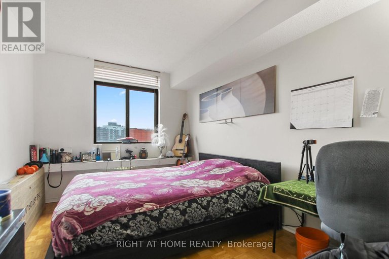 29480554/1213-2871-richmond-road-w/britannia-heights/ottawa/ontario/K2B8M5_12