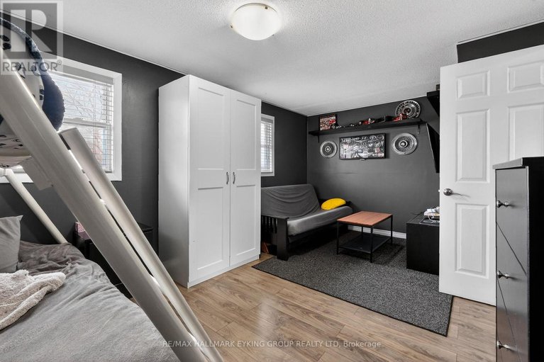 29566260/10-6265-castille-court/convent-glen-south/ottawa/ontario/K1C1X4_32