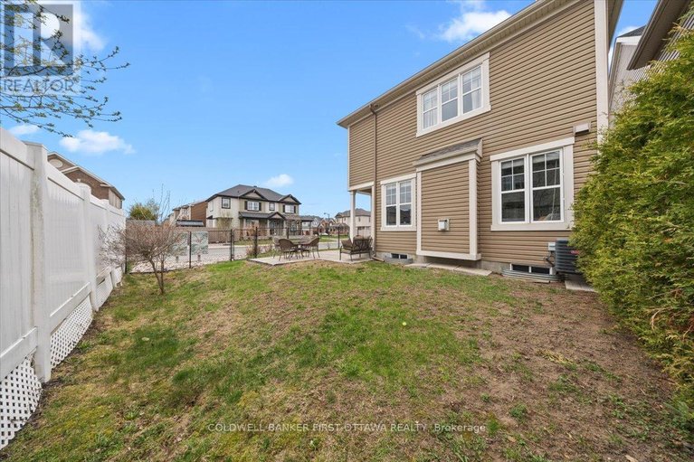 29689822/213-rue-des-soldats-riendeau-street/half-moon-bay/ottawa/ontario/K2J5Z4_41