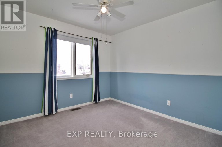 28815931/2127-lauzon-street/fallingbrookgardenway-south/ottawa/ontario/K4A3K7_22