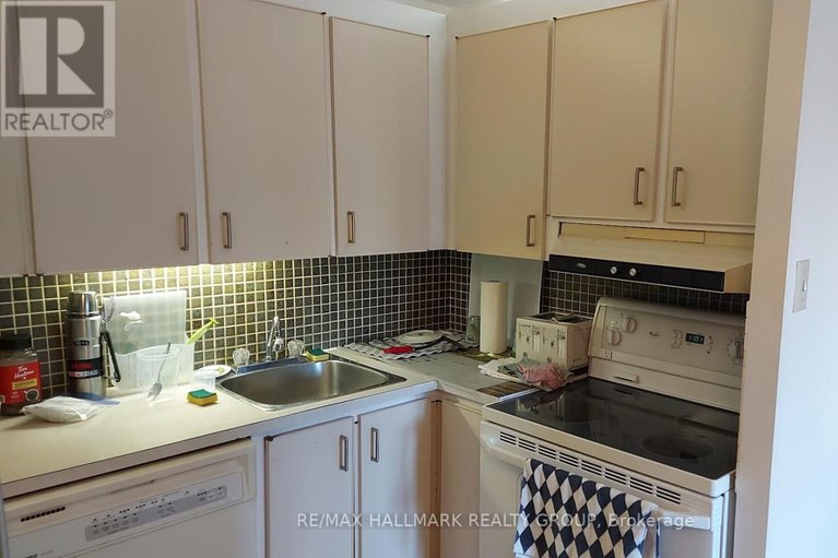 28541856/402-373-laurier-avenue-e/sandy-hill/ottawa/ontario/K1N8X6_13