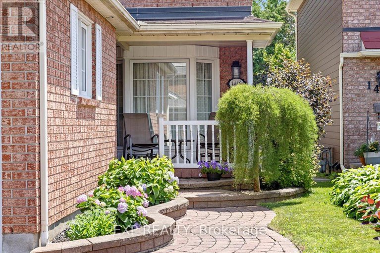 28850469/1416-progress-place/pineview/ottawa/ontario/K1B5M5_2