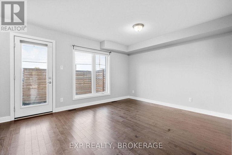 28882859/404-terravita-private/windsor-park-village/ottawa/ontario/K1V2R9_7