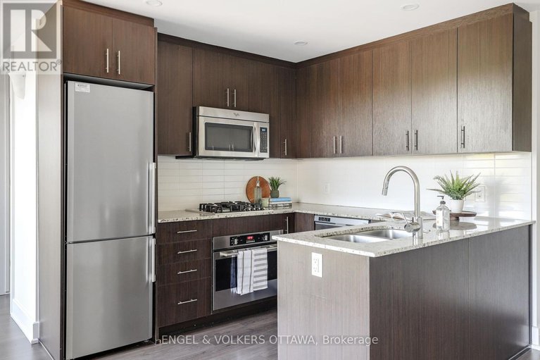28825352/813-7-marquette-avenue/vanier/ottawa/ontario/K1L8A7_3