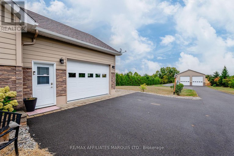 28911560/100-front-street-e/alexandria/north-glengarry/ontario/K0C1A0_6