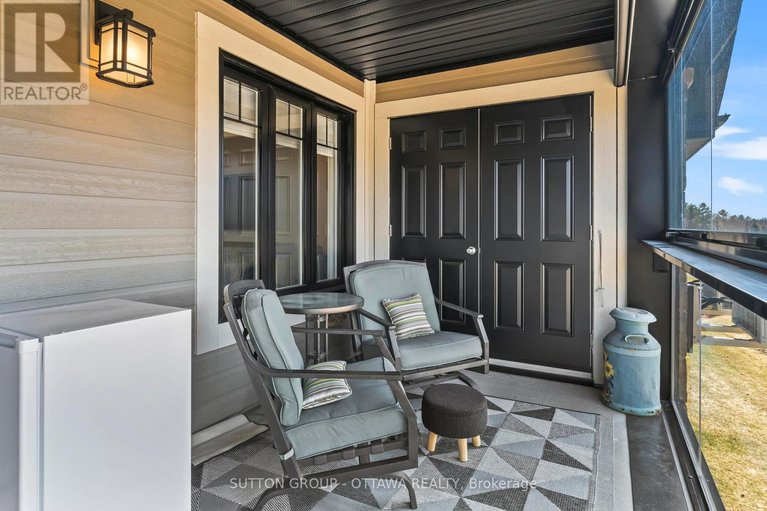 29586662/294-308-masters-lane/town-of-rockland/clarence-rockland/ontario/N1A2W1_30