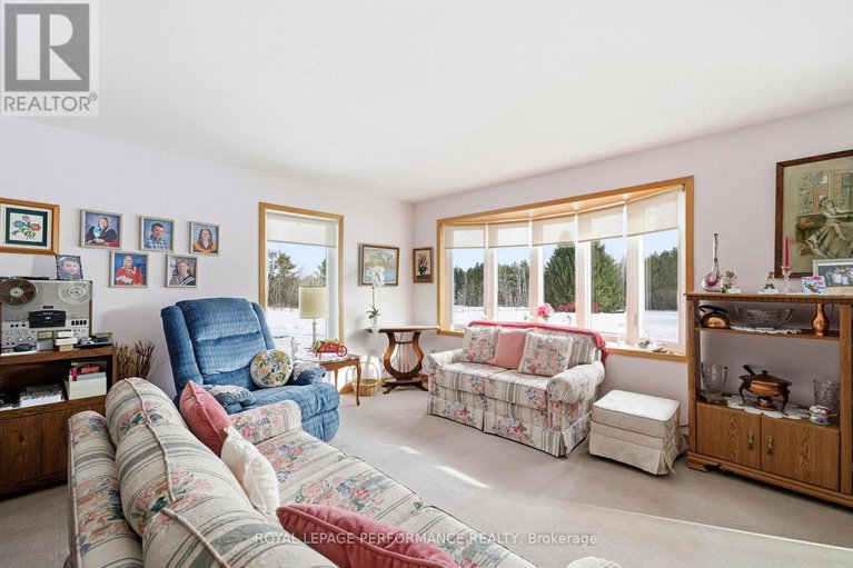 29397472/20276-maple-road/south-glengarry-charlottenburgh-twp/south-glengarry/ontario/K0C2J0_4