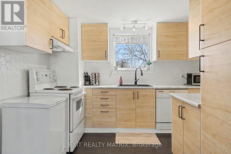 29422358/23-charles-street/north-stormont-finch-twp/north-stormont/ontario/K0A1R0_14