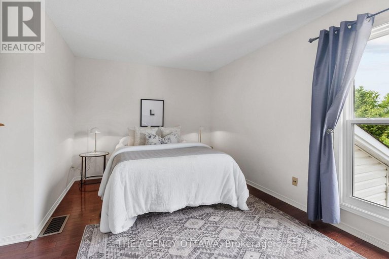 29001152/55-springcreek-crescent/bridlewood/ottawa/ontario/K2M2M2_16
