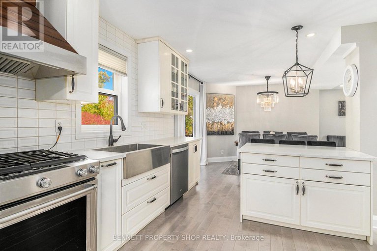 28963479/436-yves-street/town-of-rockland/clarence-rockland/ontario/K4K1E9_8