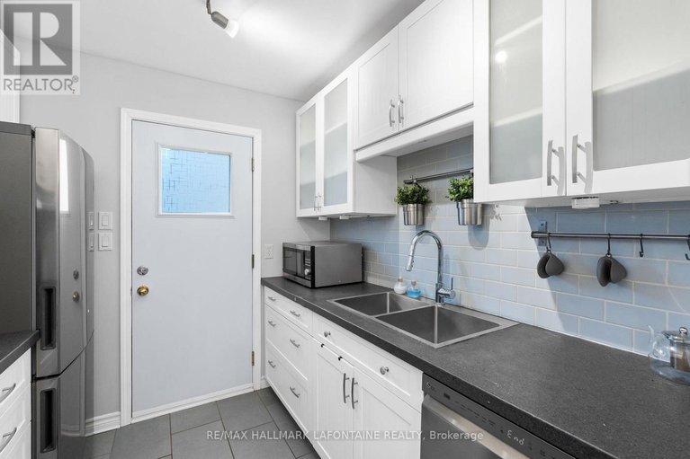 29055171/43-115-renova-private/riverview-park/ottawa/ontario/K1G4C7_13